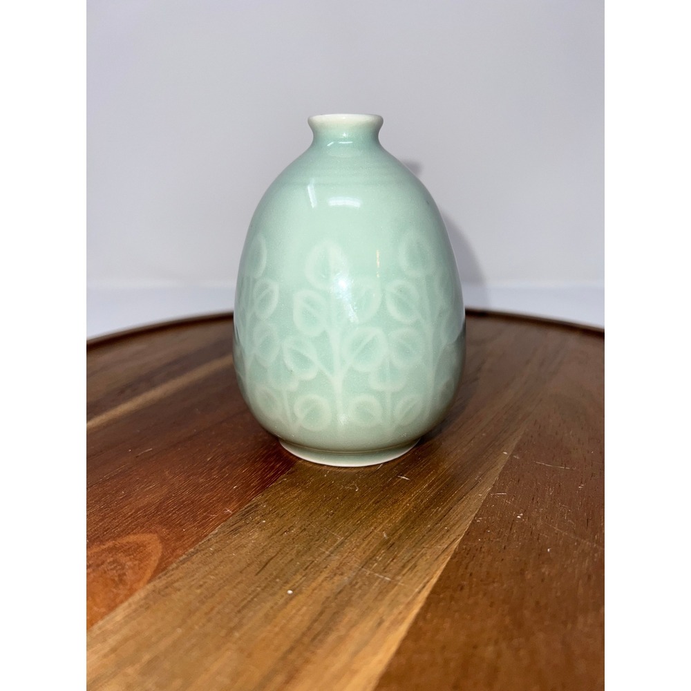 Celadon Bud Vase Embossed Floral Design Small Ceramic‎ Tabletop Decor - Picture 5 of 10
